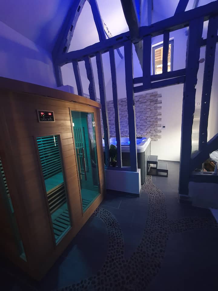 Spa privatif avec sauna infrarouge - Les 4 Nations Normandie